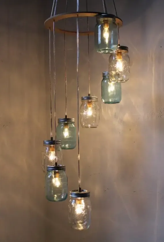 Chandeliers & Wall Lights 