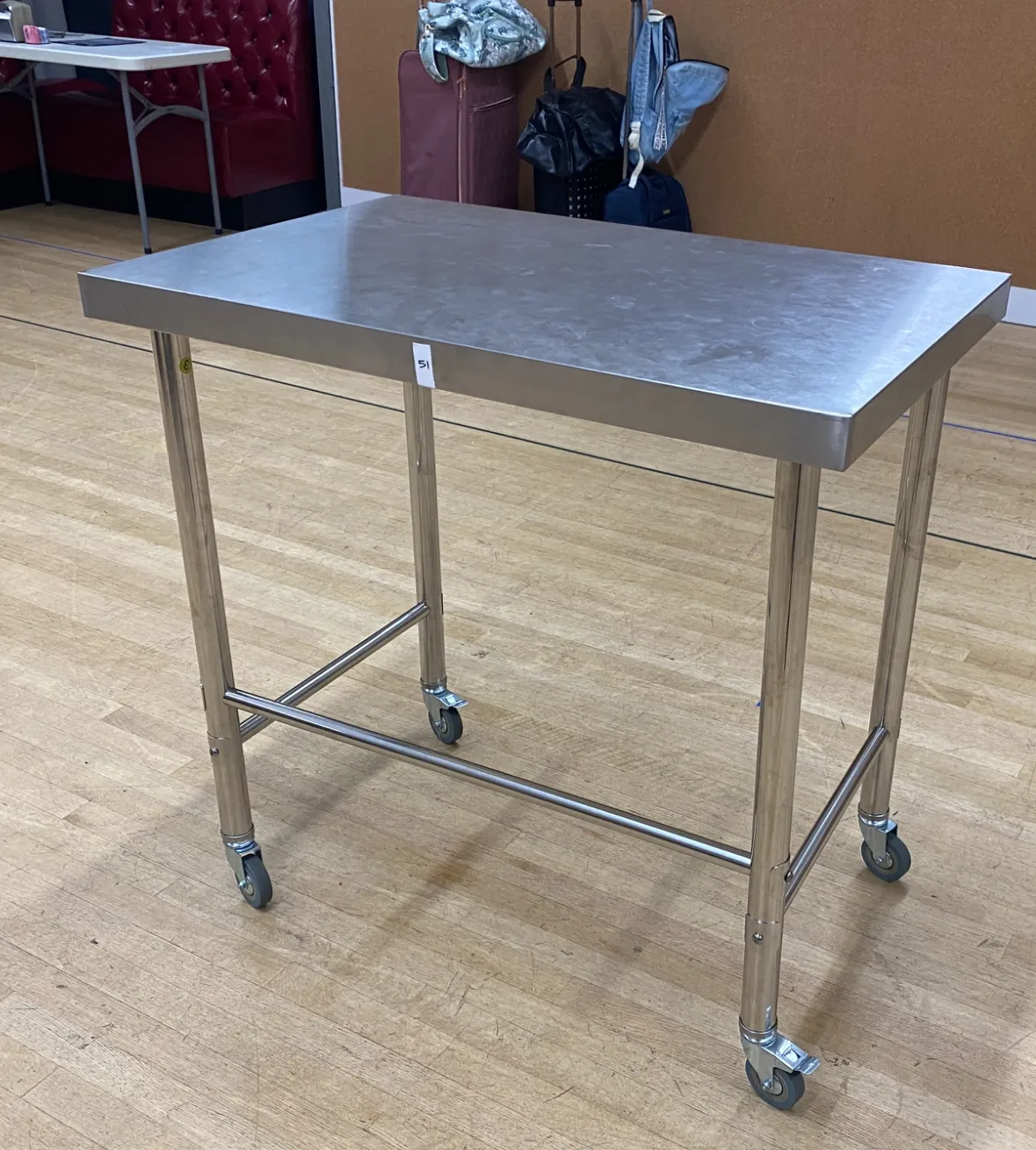 Lightweight Metal Rolling Table