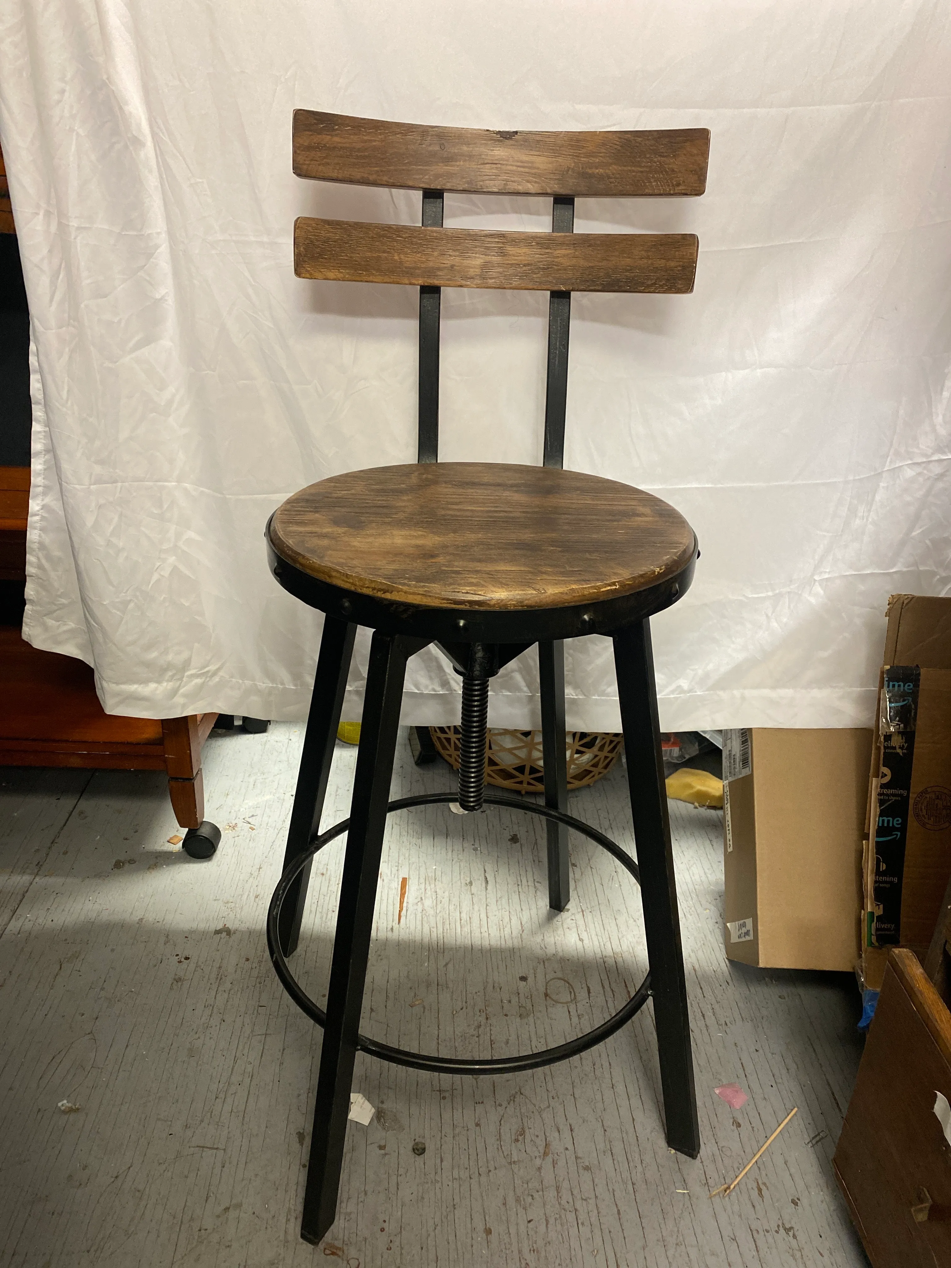 Wood/Metal Adjustable Bar Stool