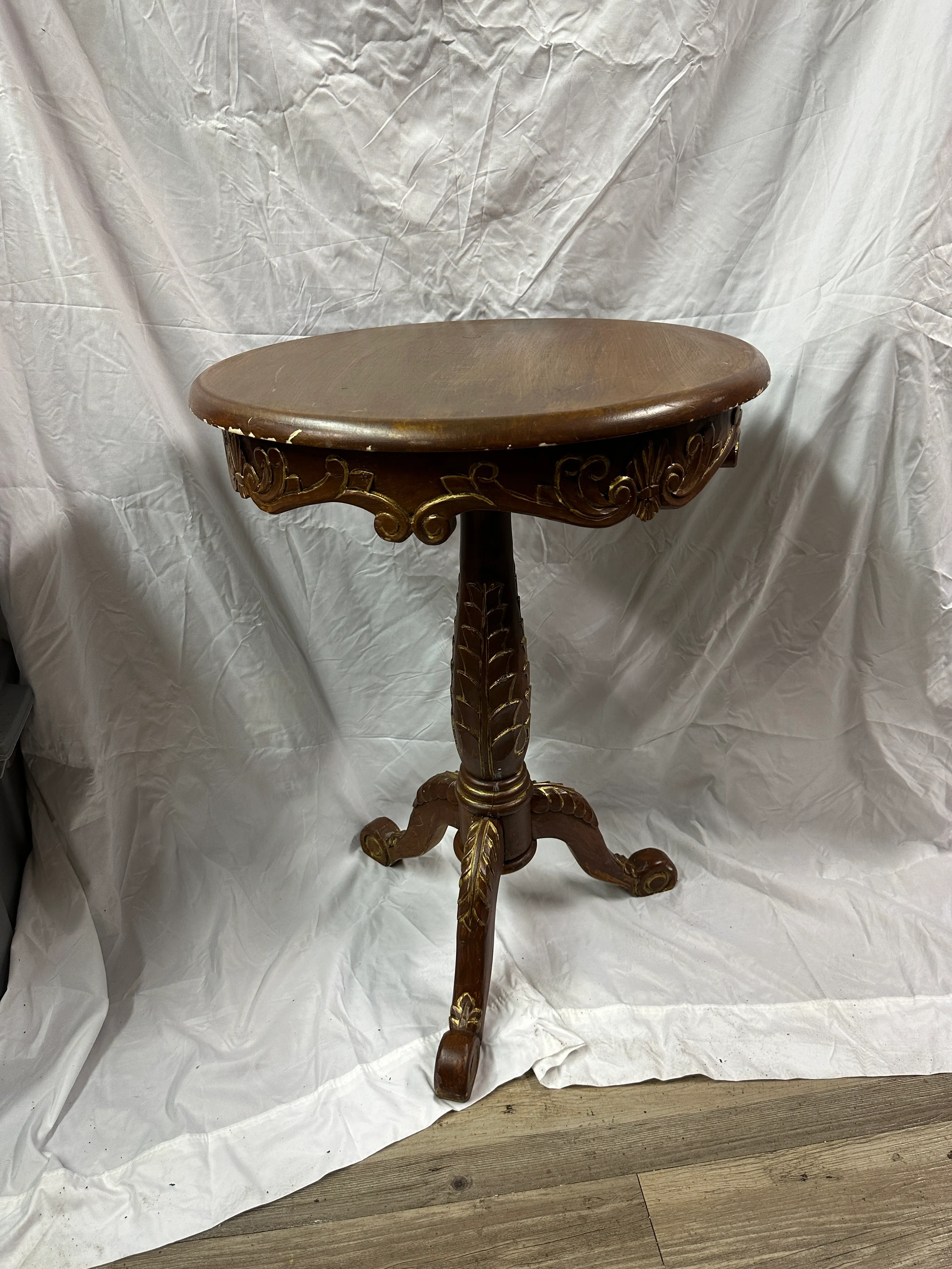 Round Wood Table 