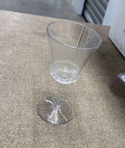 Breakaway Wine Glass
