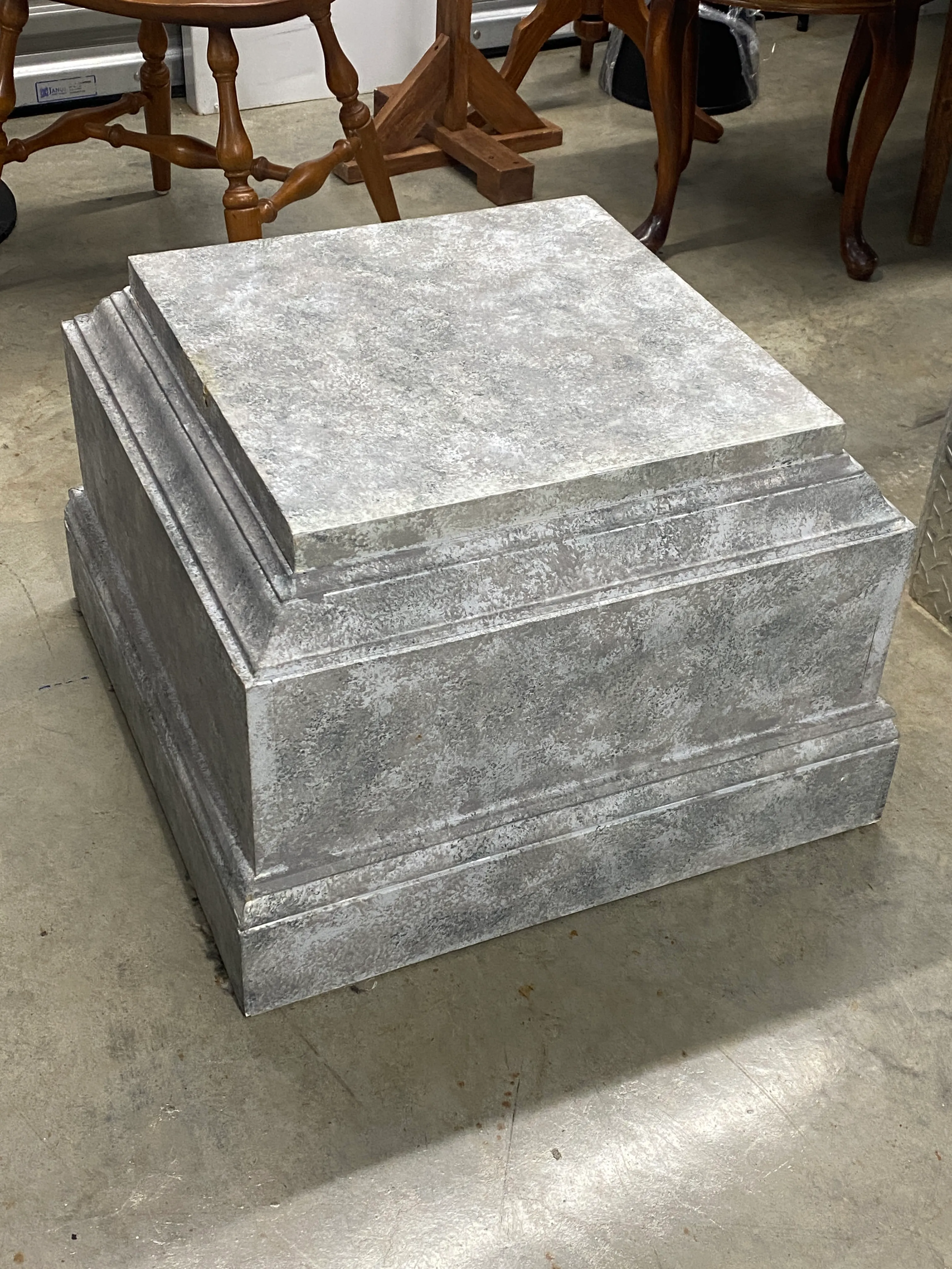 Plinth 