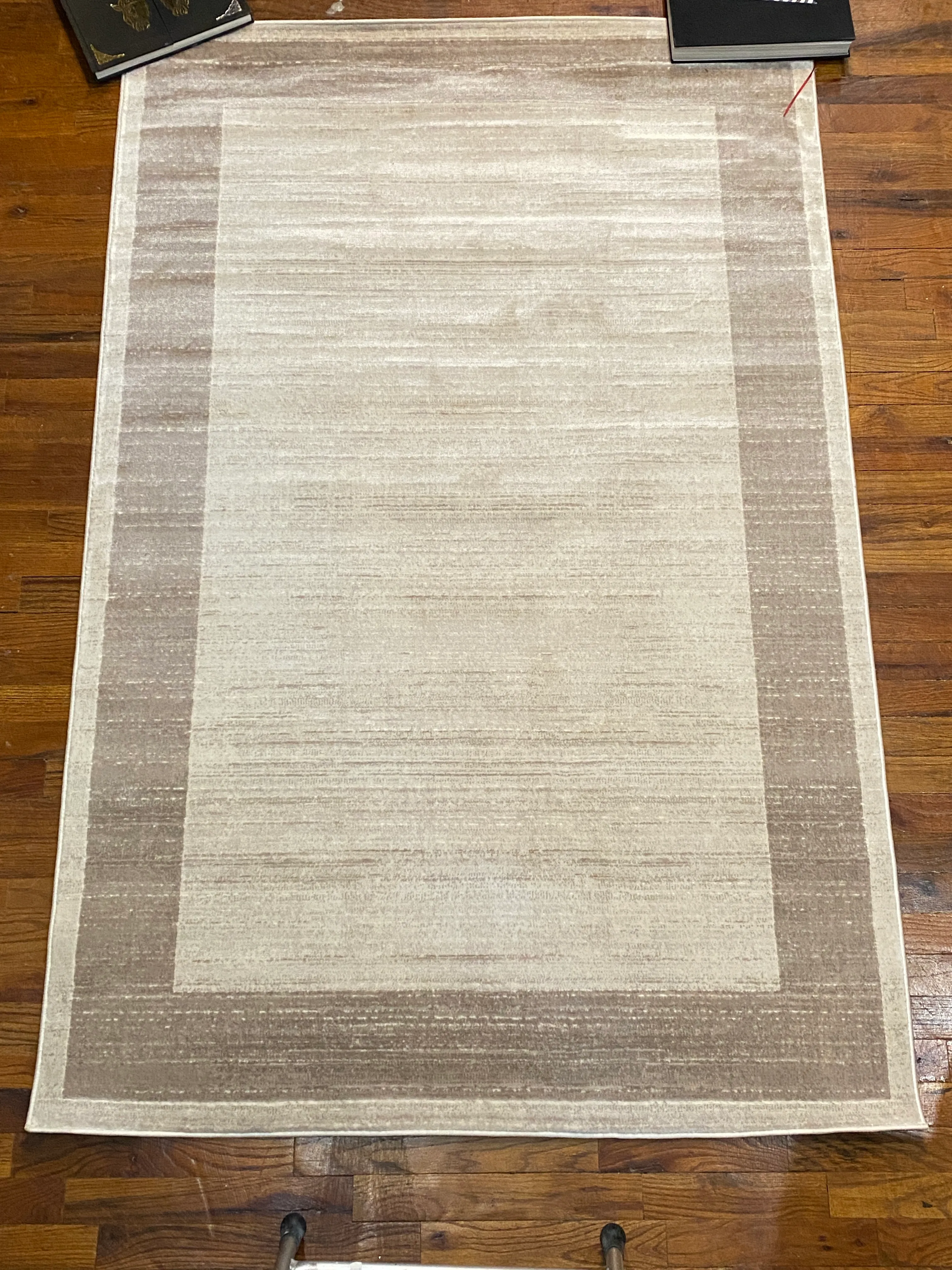 White/Tan Rug