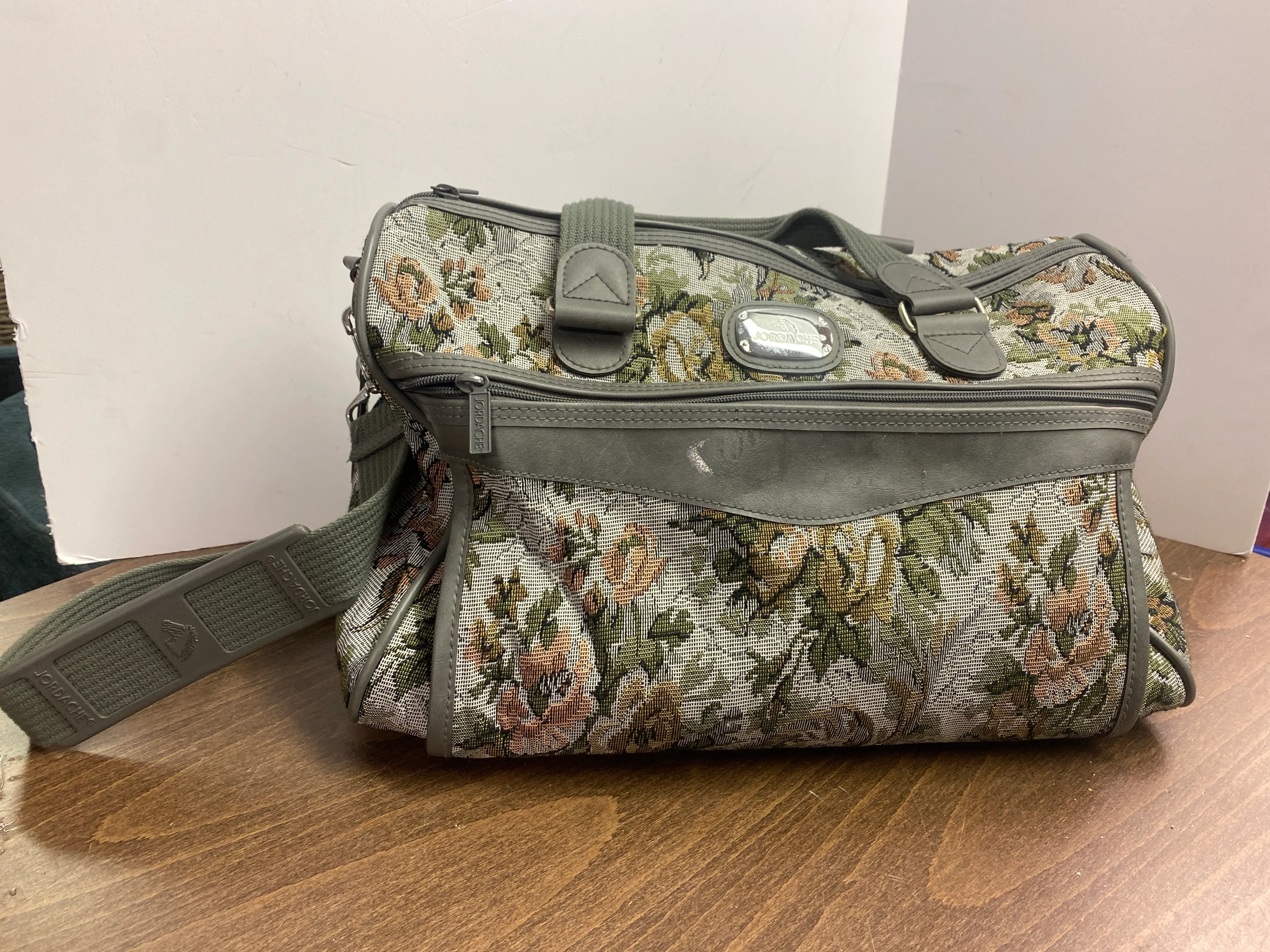 Floral Duffel/Carpet Bag