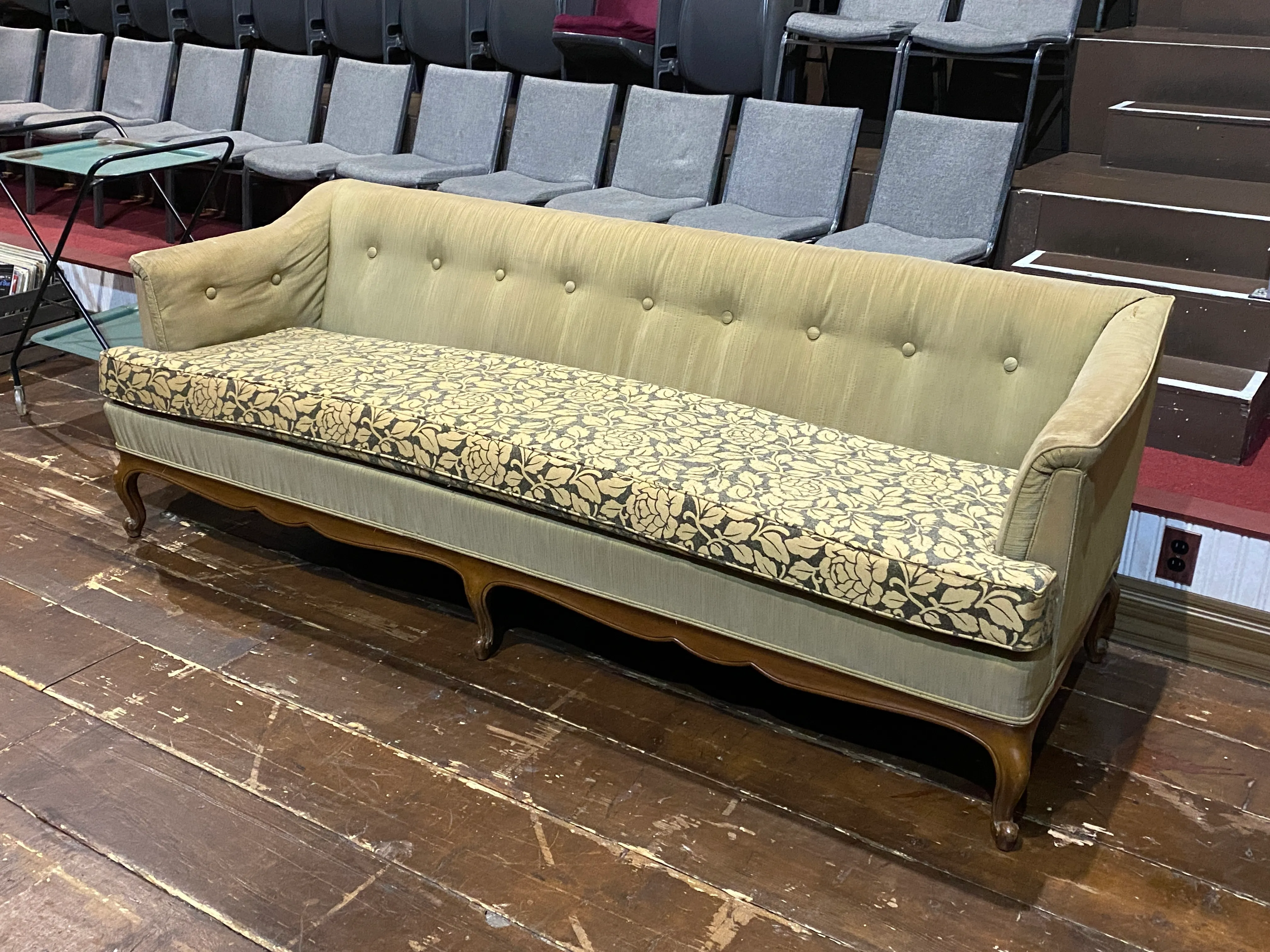 Vintage Sofa with Removable Cushion