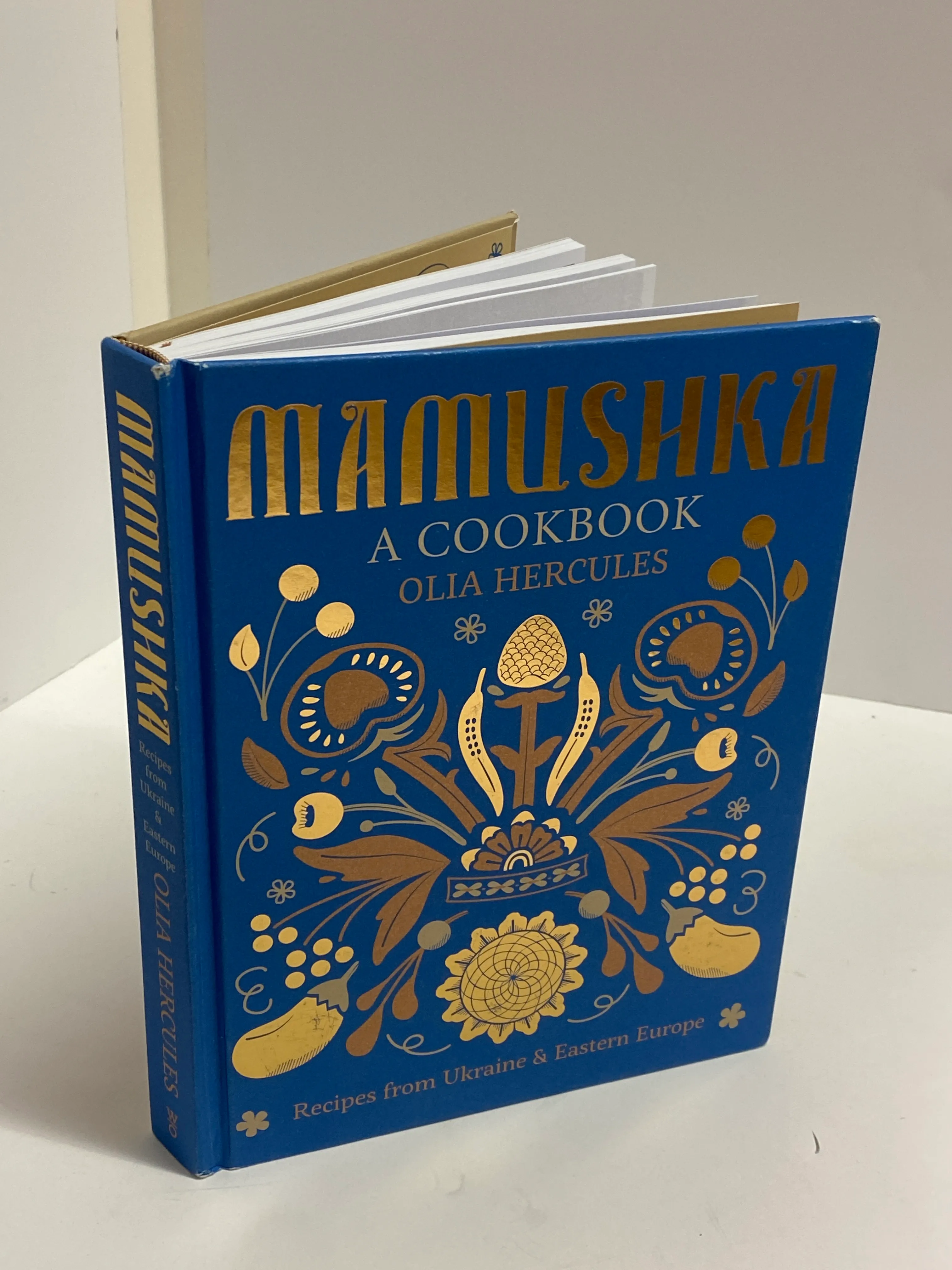 mamushka - Olia Hercules