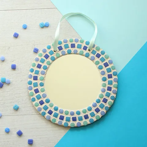 Mosaic craft Station