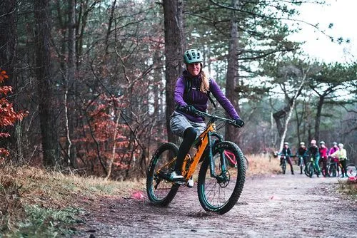 Friday Lessons - Girls on Wheels 