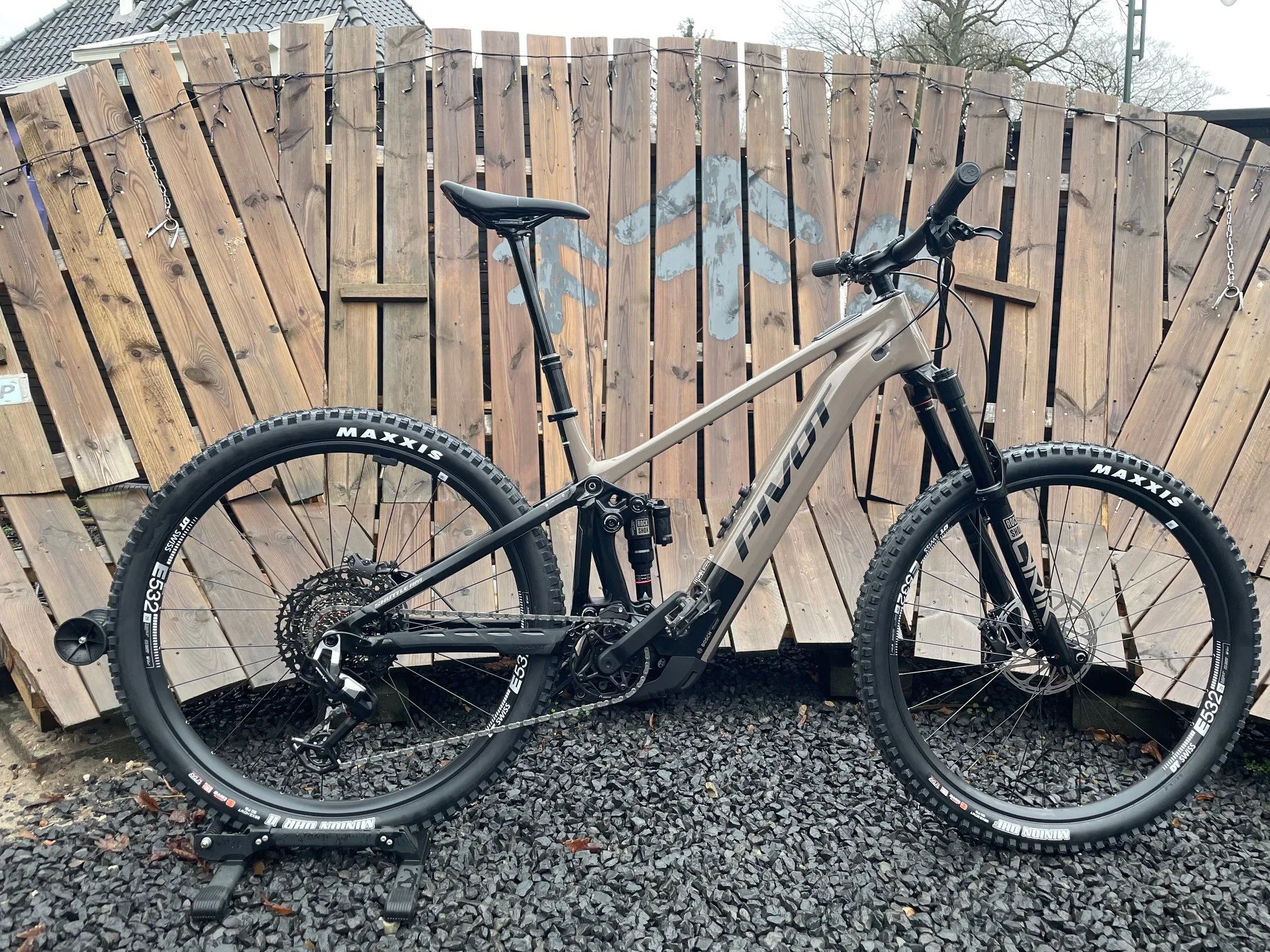 Pivot Shuttle AM  maat L