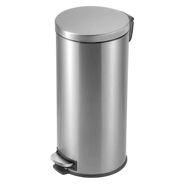 Metal Trash Can (8 Gal)