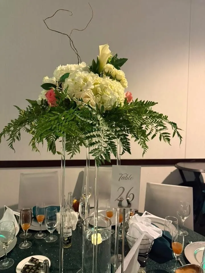 Geetery Tall Acrylic Vase Wedding Centerpieces Clear Flower Stand Column Geometric Floral Vase Elegant Display Holder for Birthday Party Wedding Table Decorations (28 Inch)