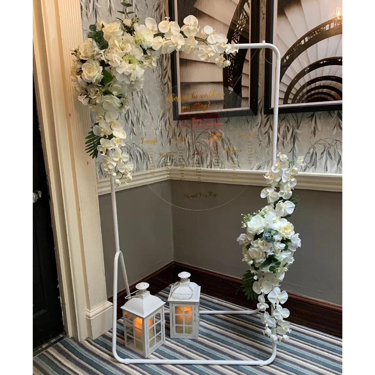 White & Gold Personalised Welcome Sign With Lanterns For Hire