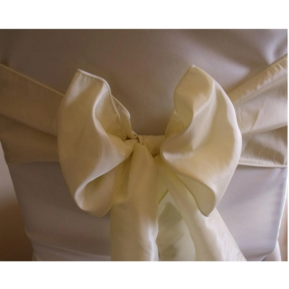 Ivory Taffeta Chair Sash Hire