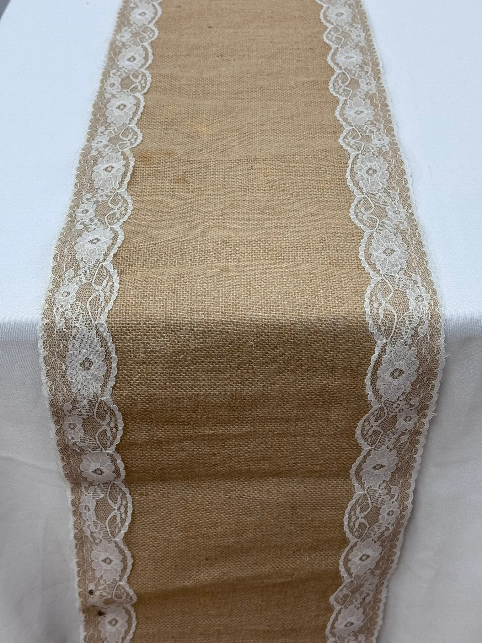 Hessian & Lace Table Runner Hire