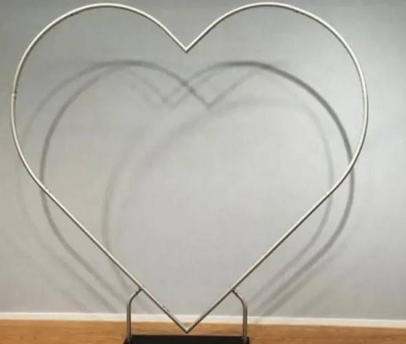 Silver Aliuminum Heart Stand - 6ft