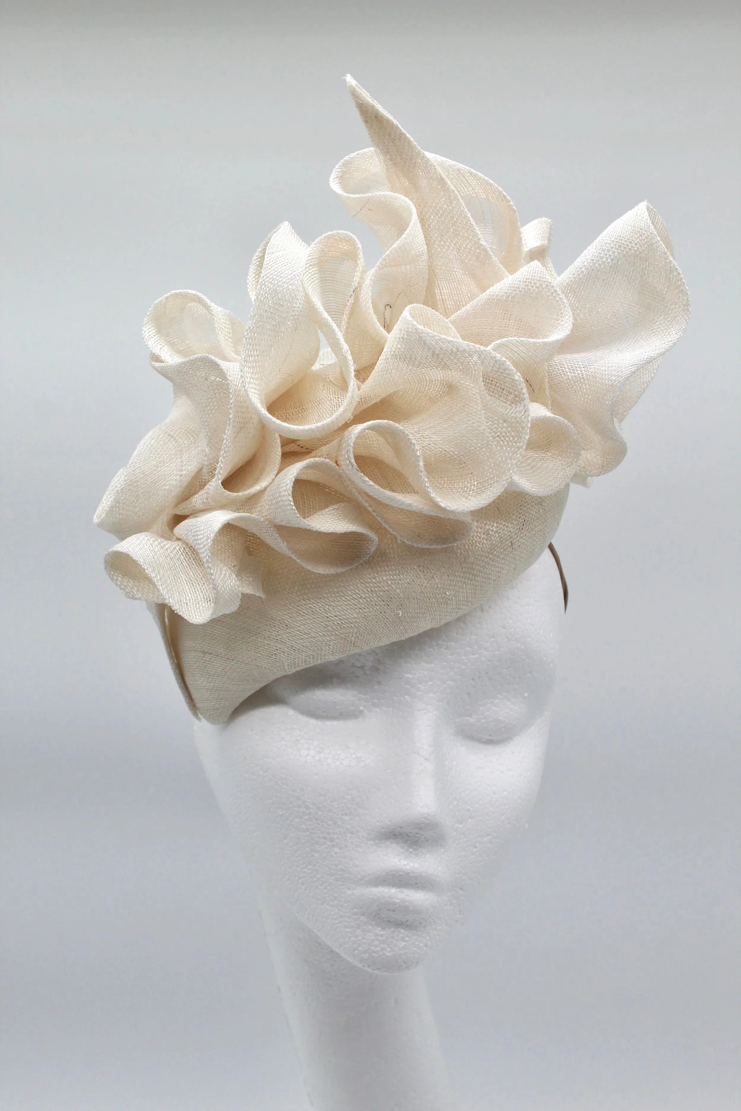 Ruffle - Ivory