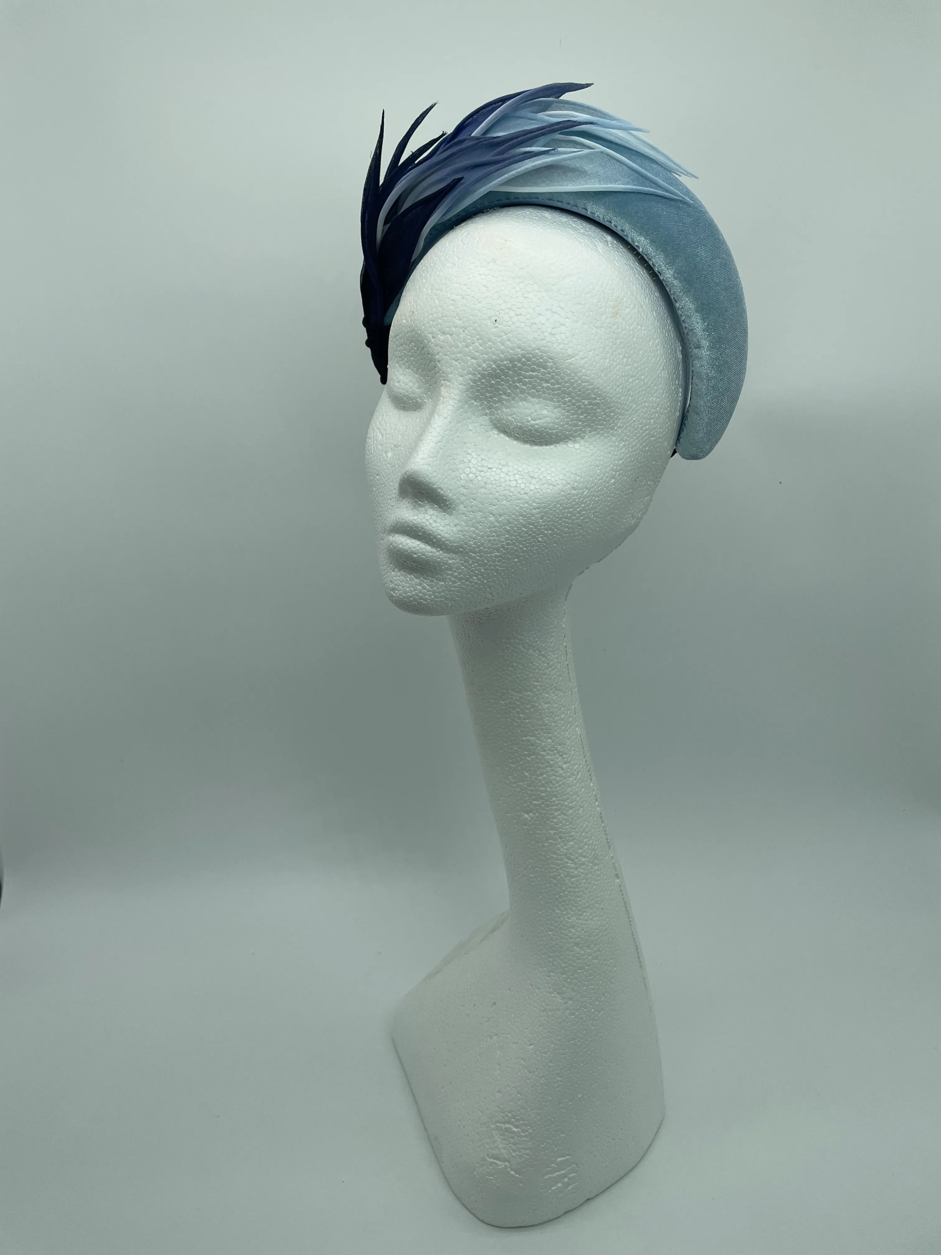 Albertine - Blue Velvet