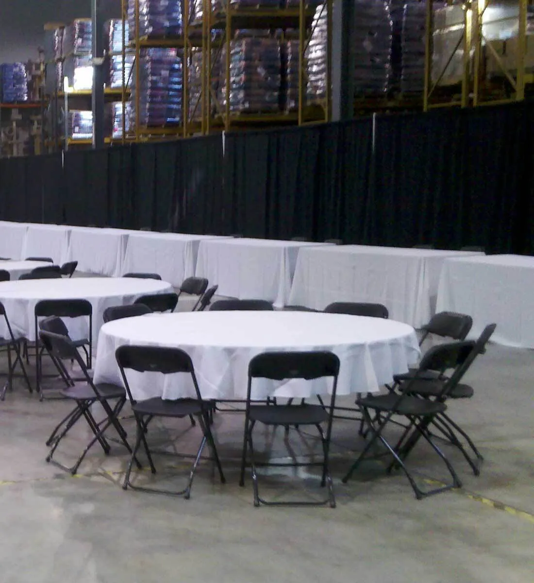 5Ft Round Table W/120" Tablecloth and 8 Black Chair Bundle