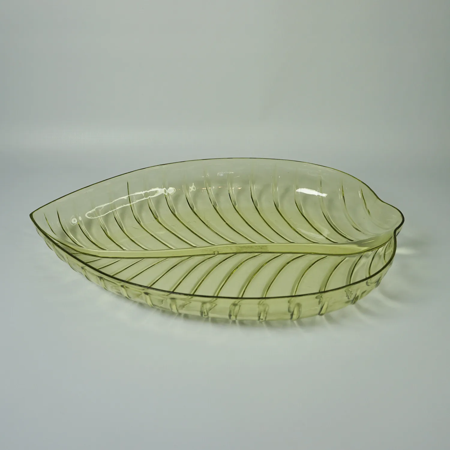 Plastic Leaf Platter