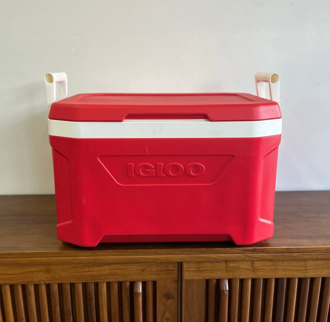 Large Igloo Red Cooler Box