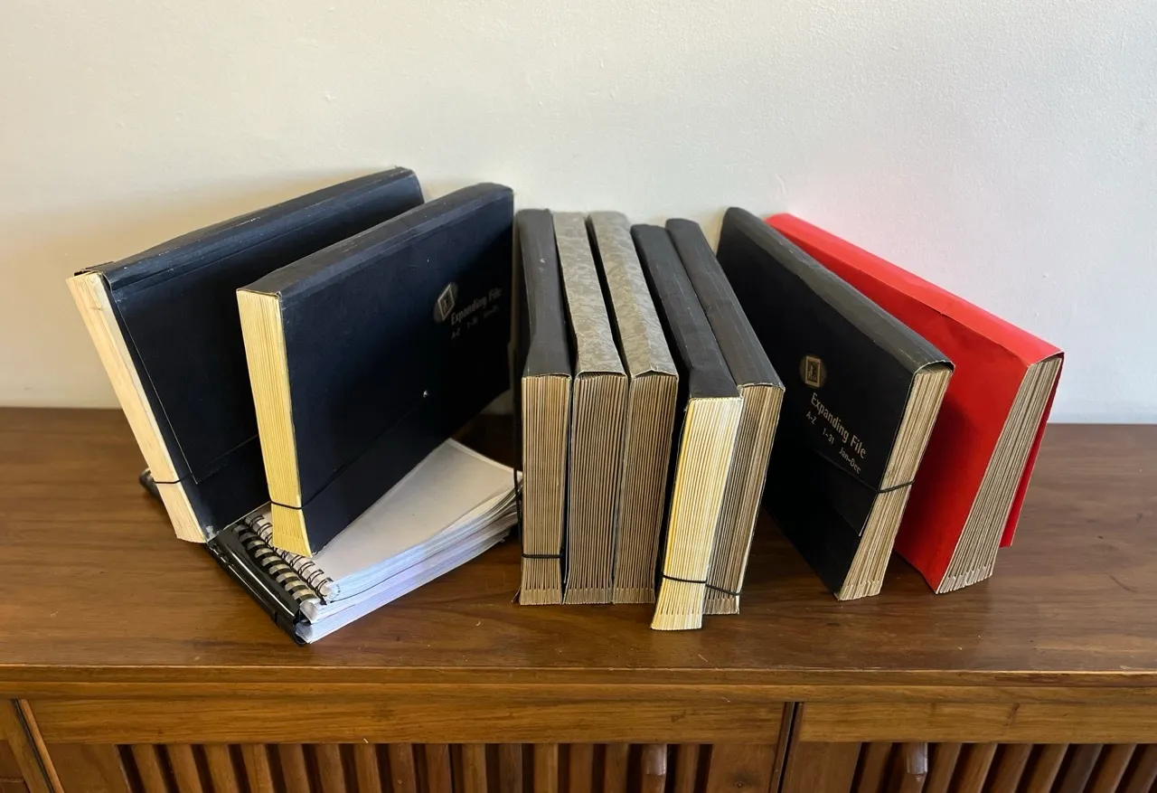 Paper Expanding Files