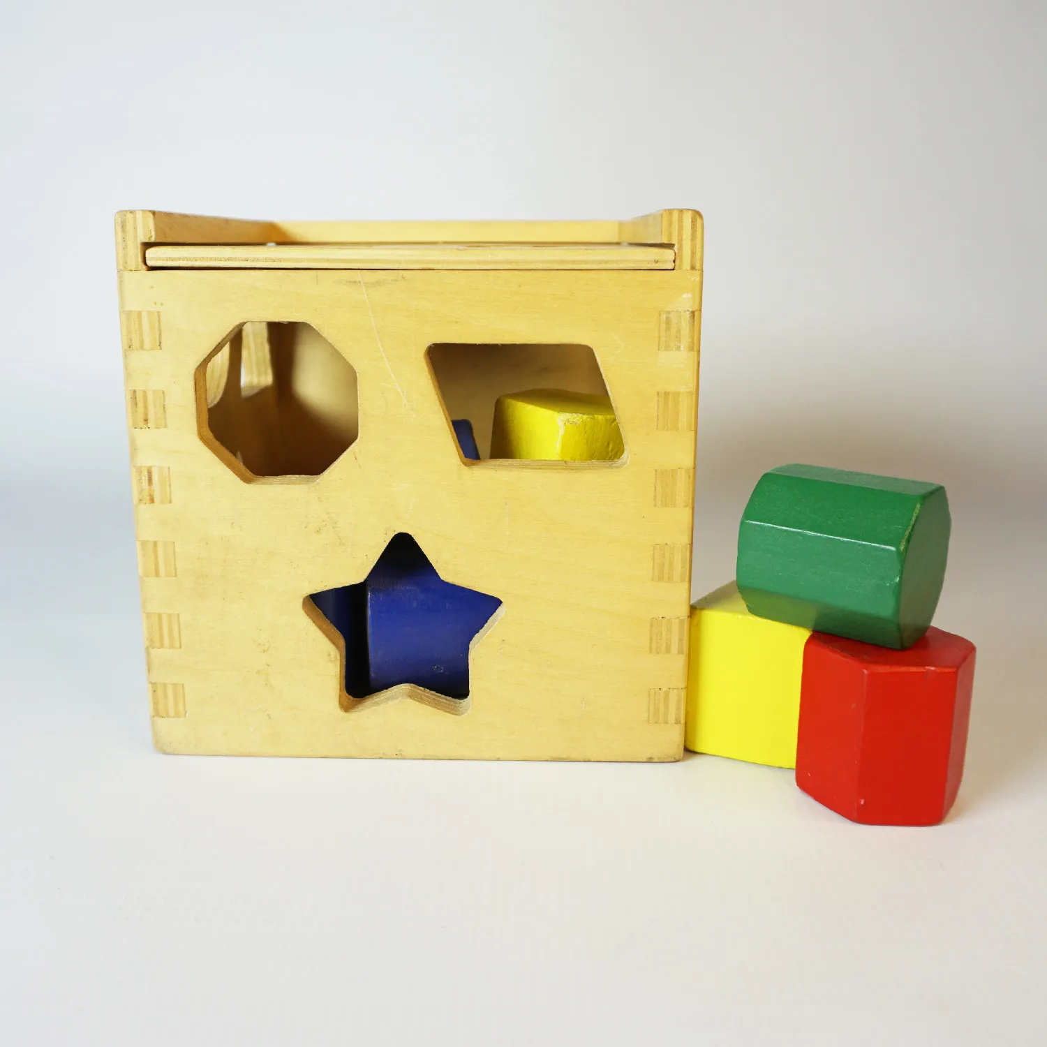 Shape Sorting Cube