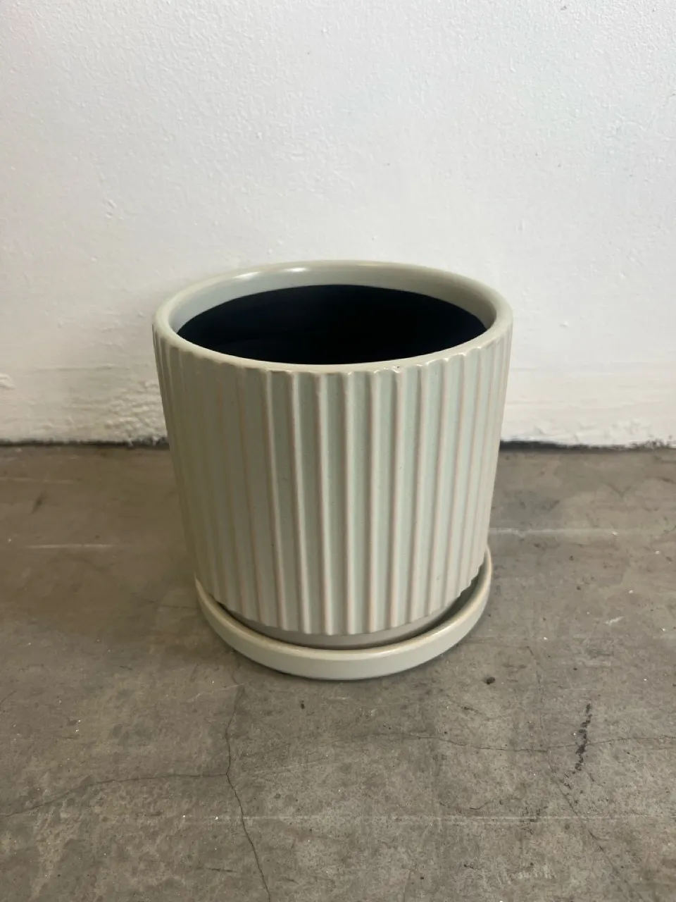 Ribbed Ceramic Small Planter