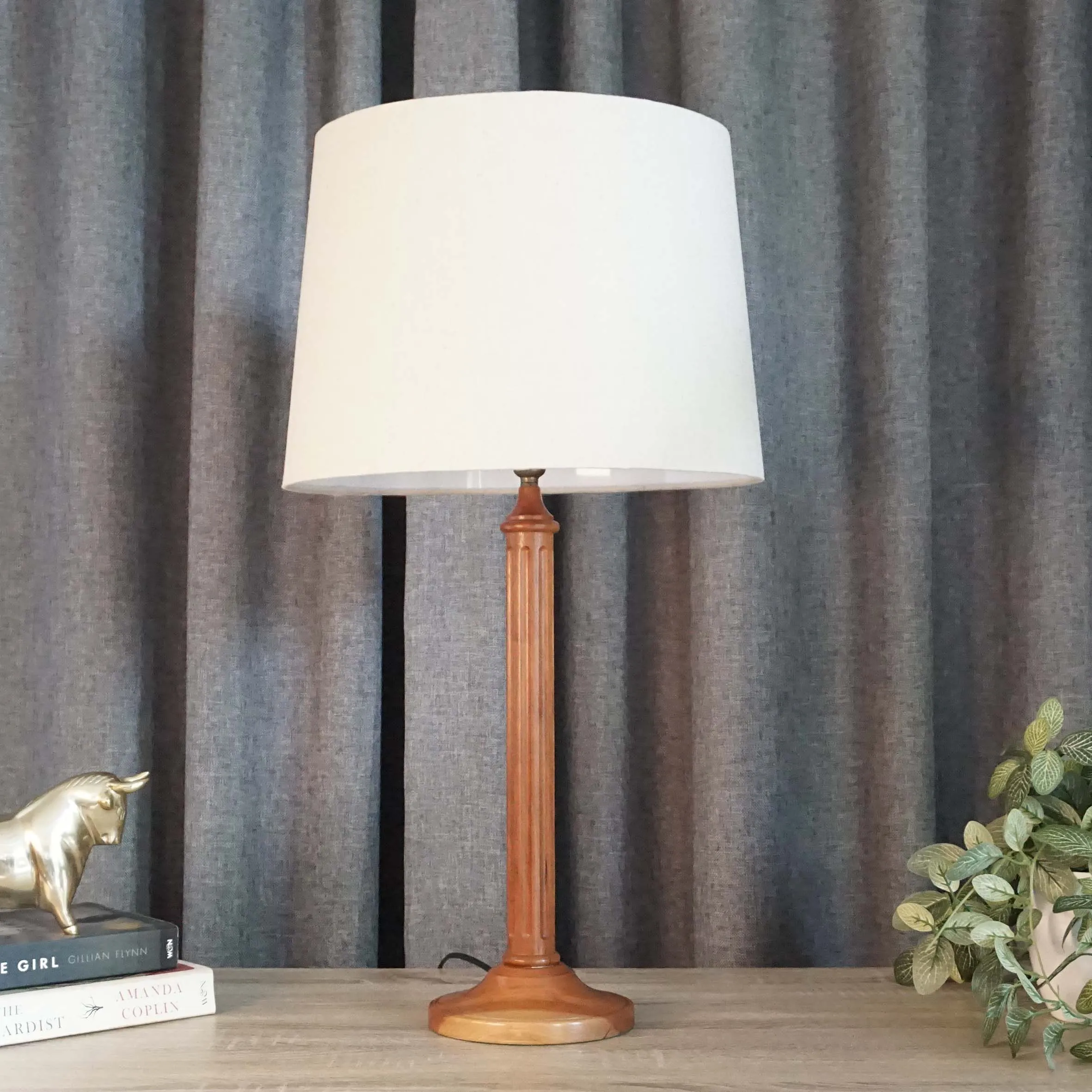 Straight Carved Wooden Lamp