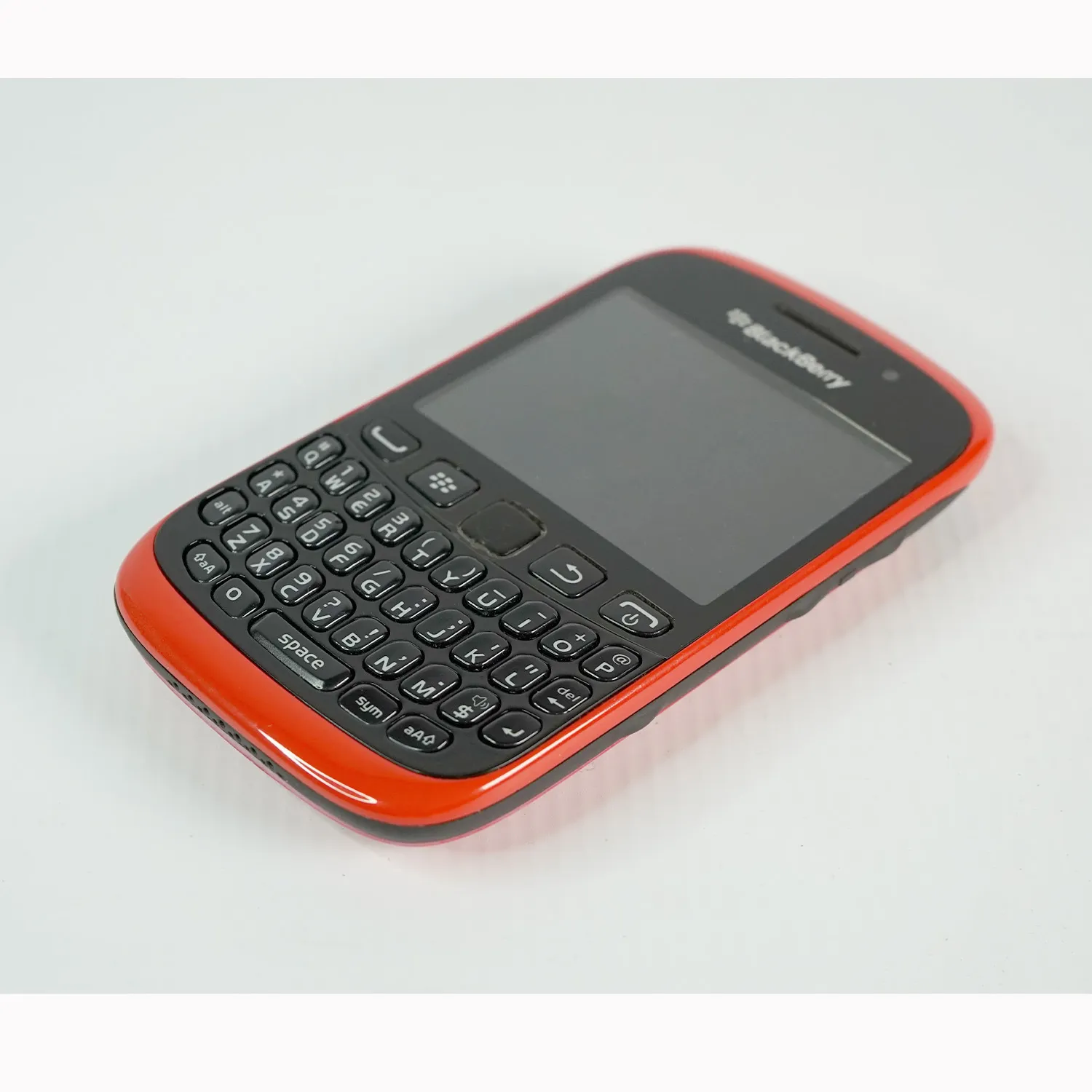 Blackberry Curve, Red