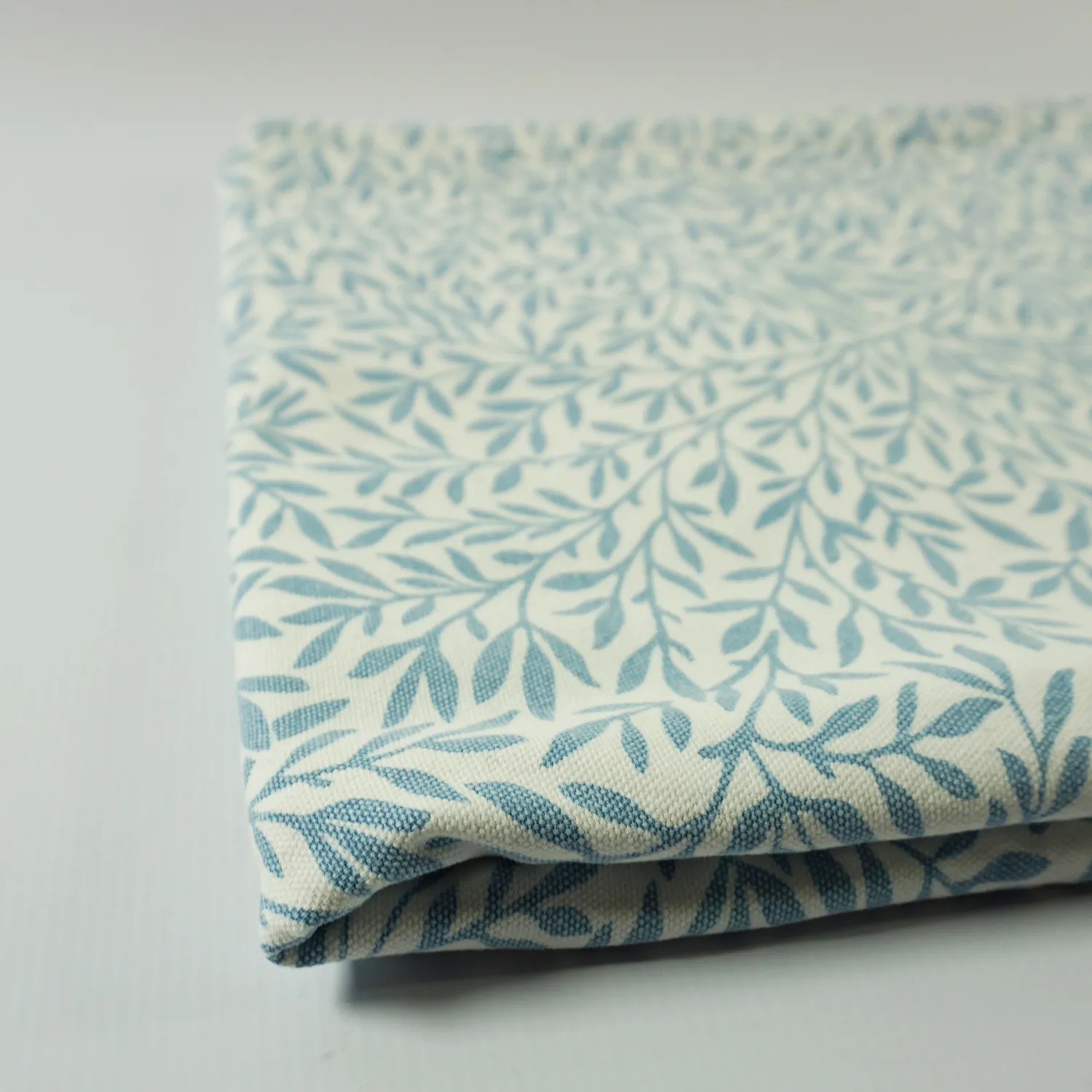 Table Cloth, White with Blue Leaf Pattern, 130 x 130cm