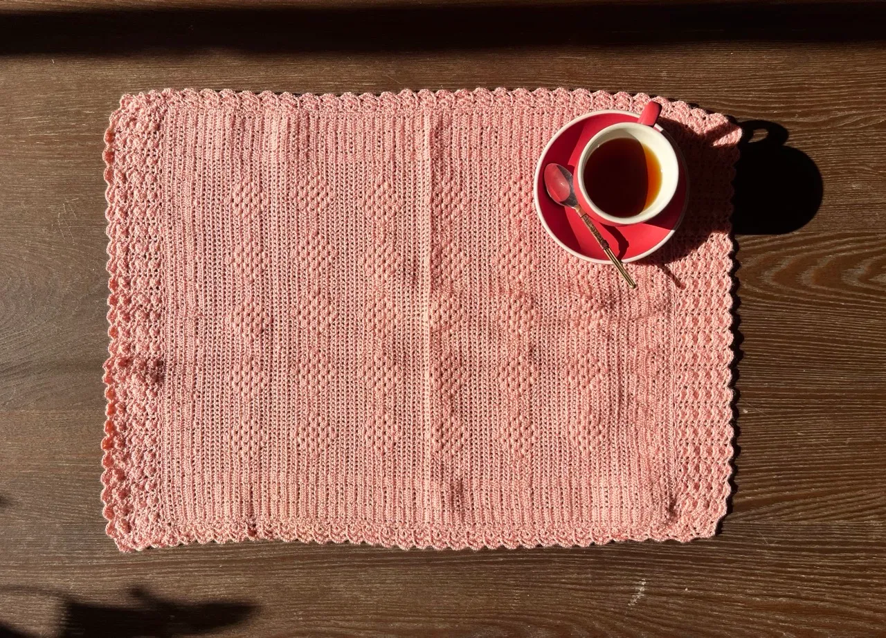 Dusty Pink Knitted Doily/Placemat