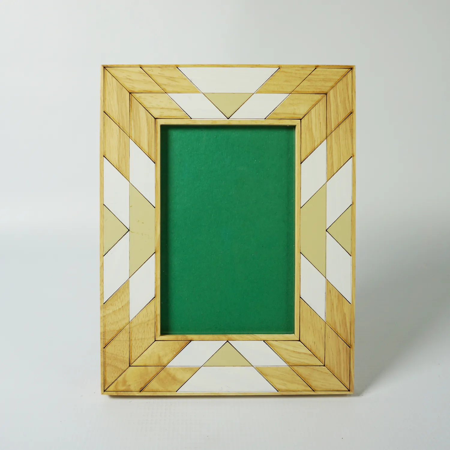 Picture Frame,Standing, Wood and White