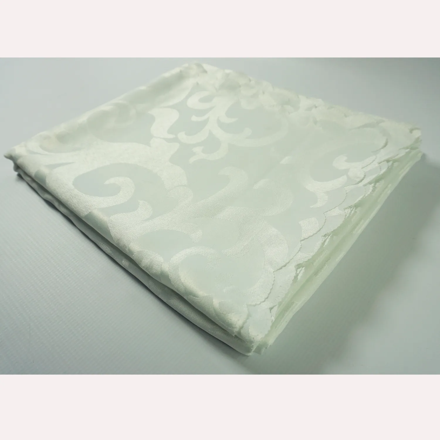 Table Cloth, White Floral, 240 x 145cm