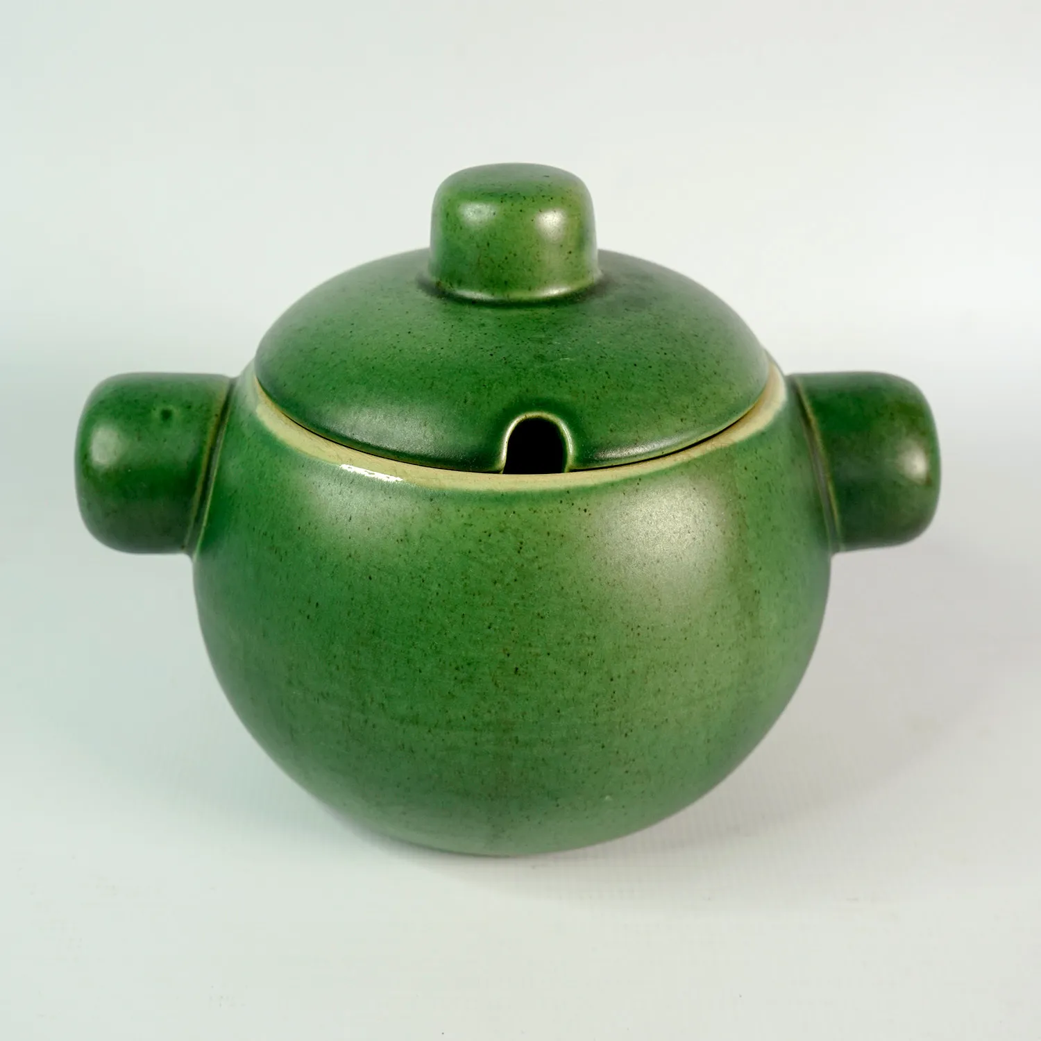 Willsgrove Ware Pottery Green Speckled Round Lidded Pot Bean Dish