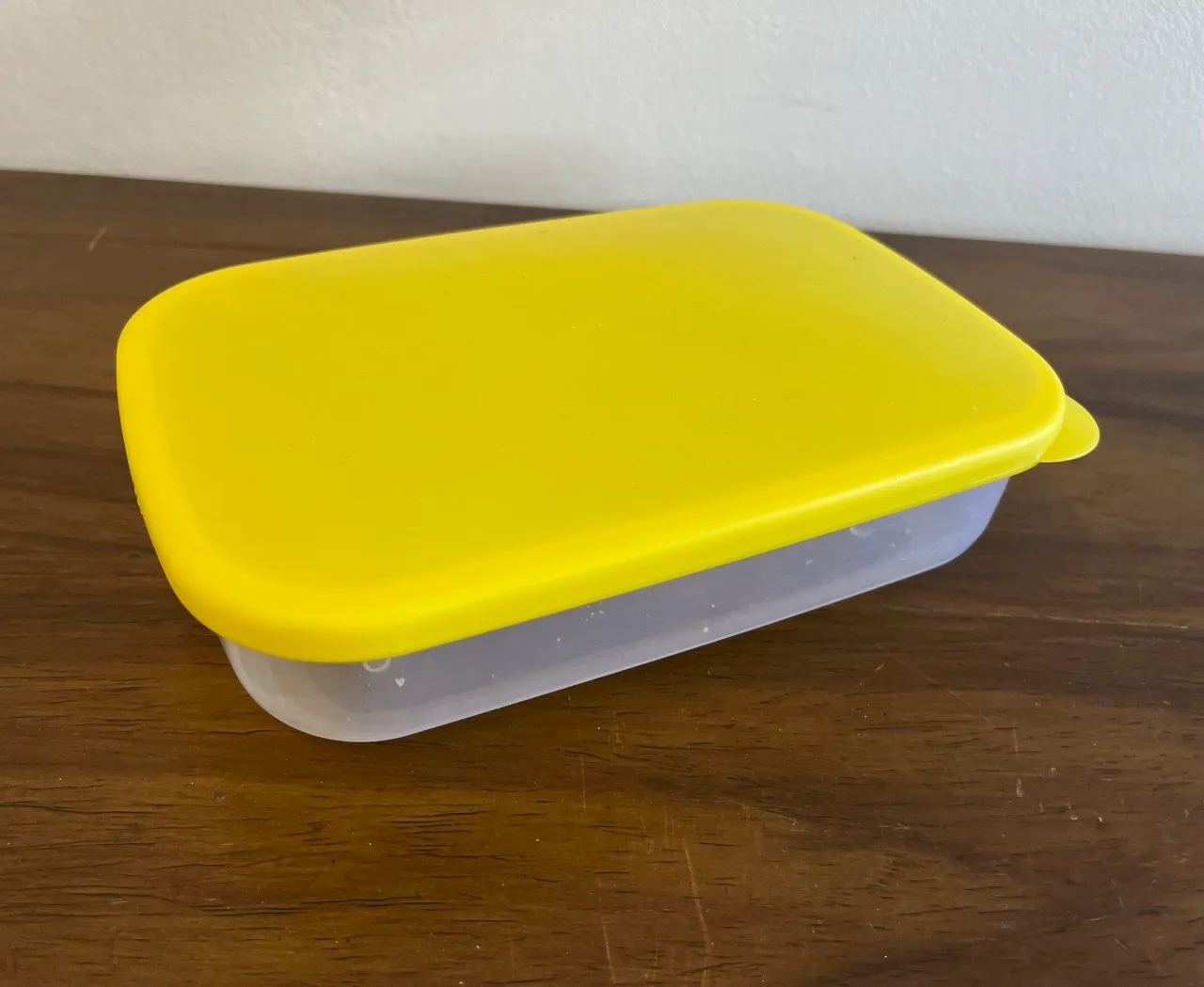 Simple Yellow Lunch Box