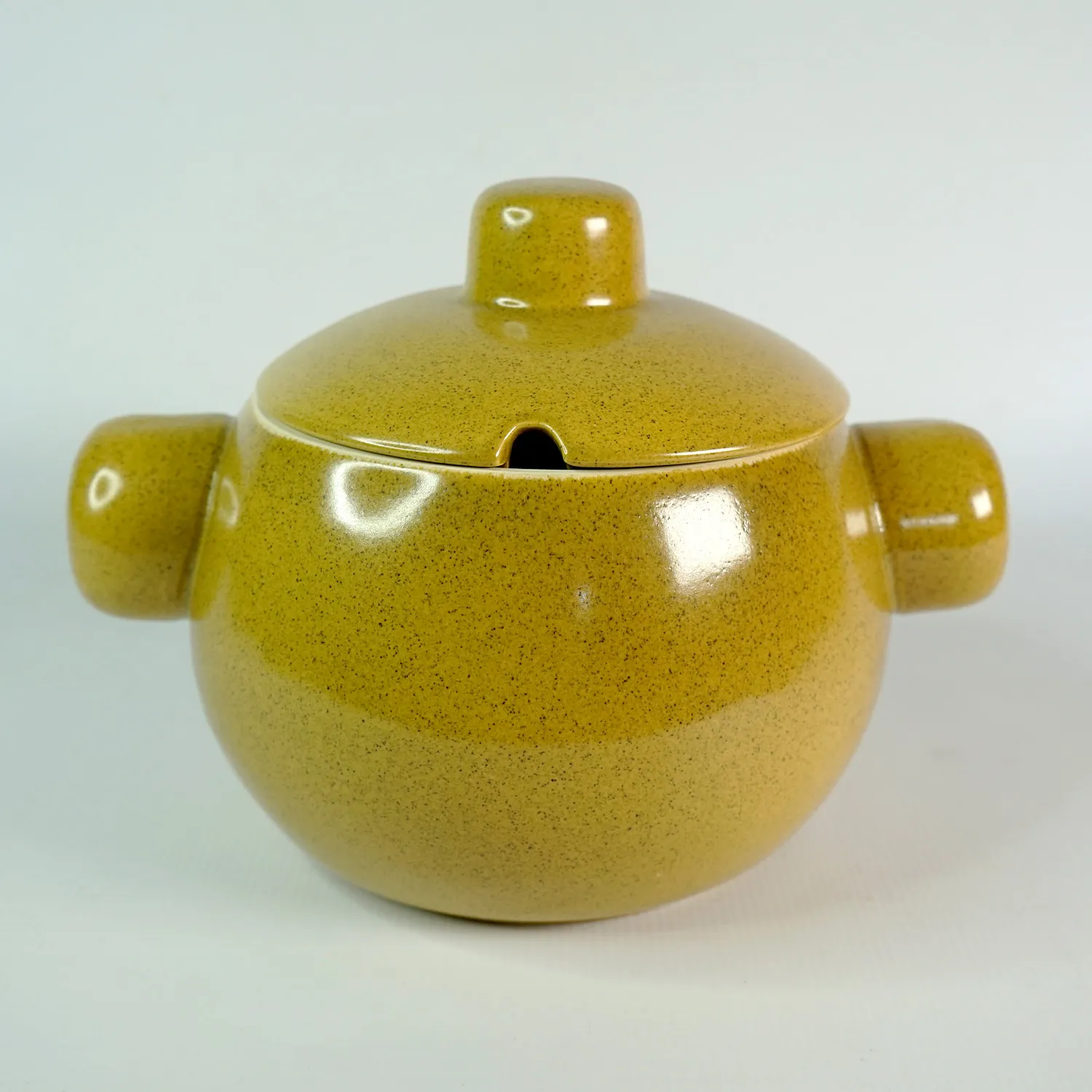 Willsgrove Ware Pottery Yellow Speckled Round Lidded Pot Bean Dish