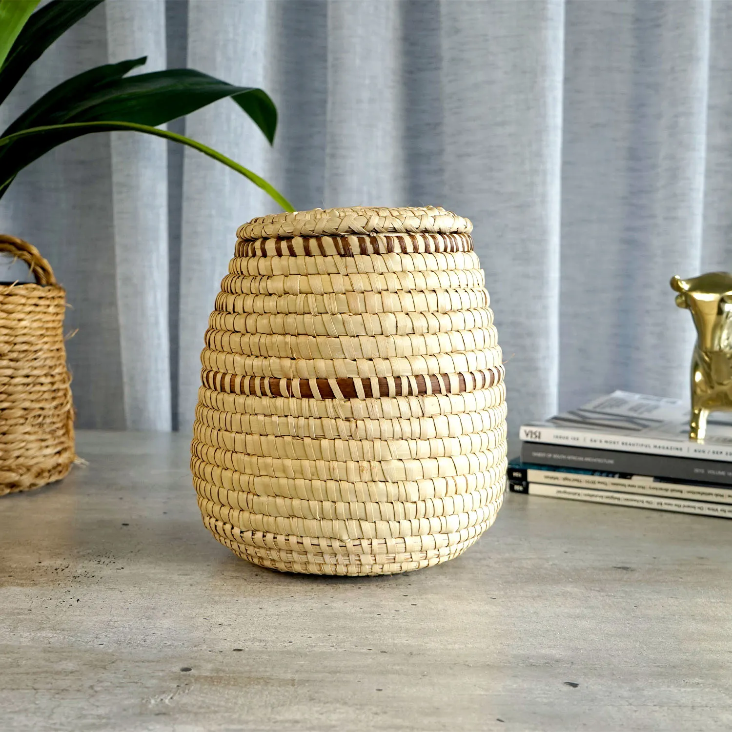 Small Grass Basket with Lid