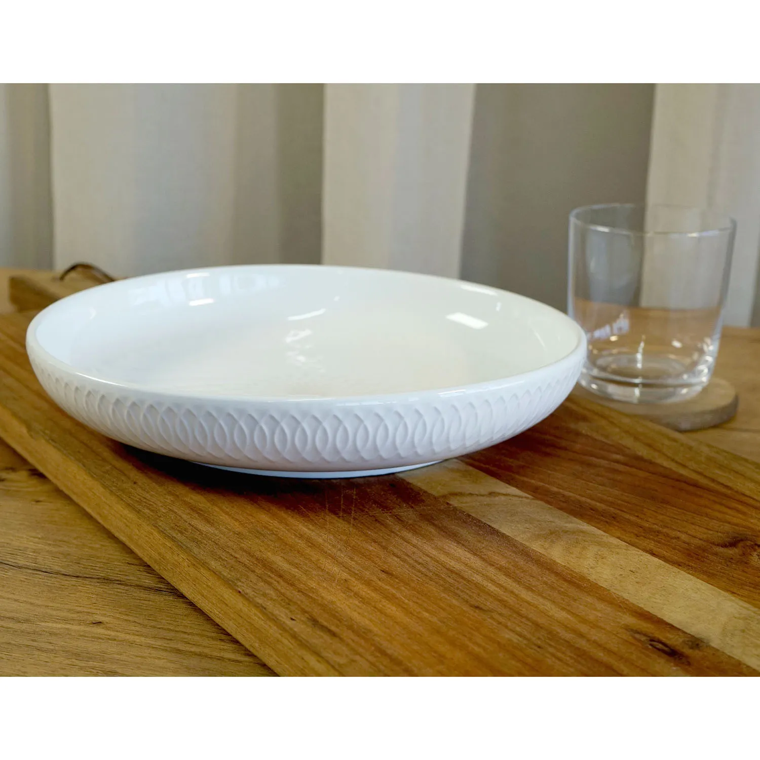 White Dish Medium