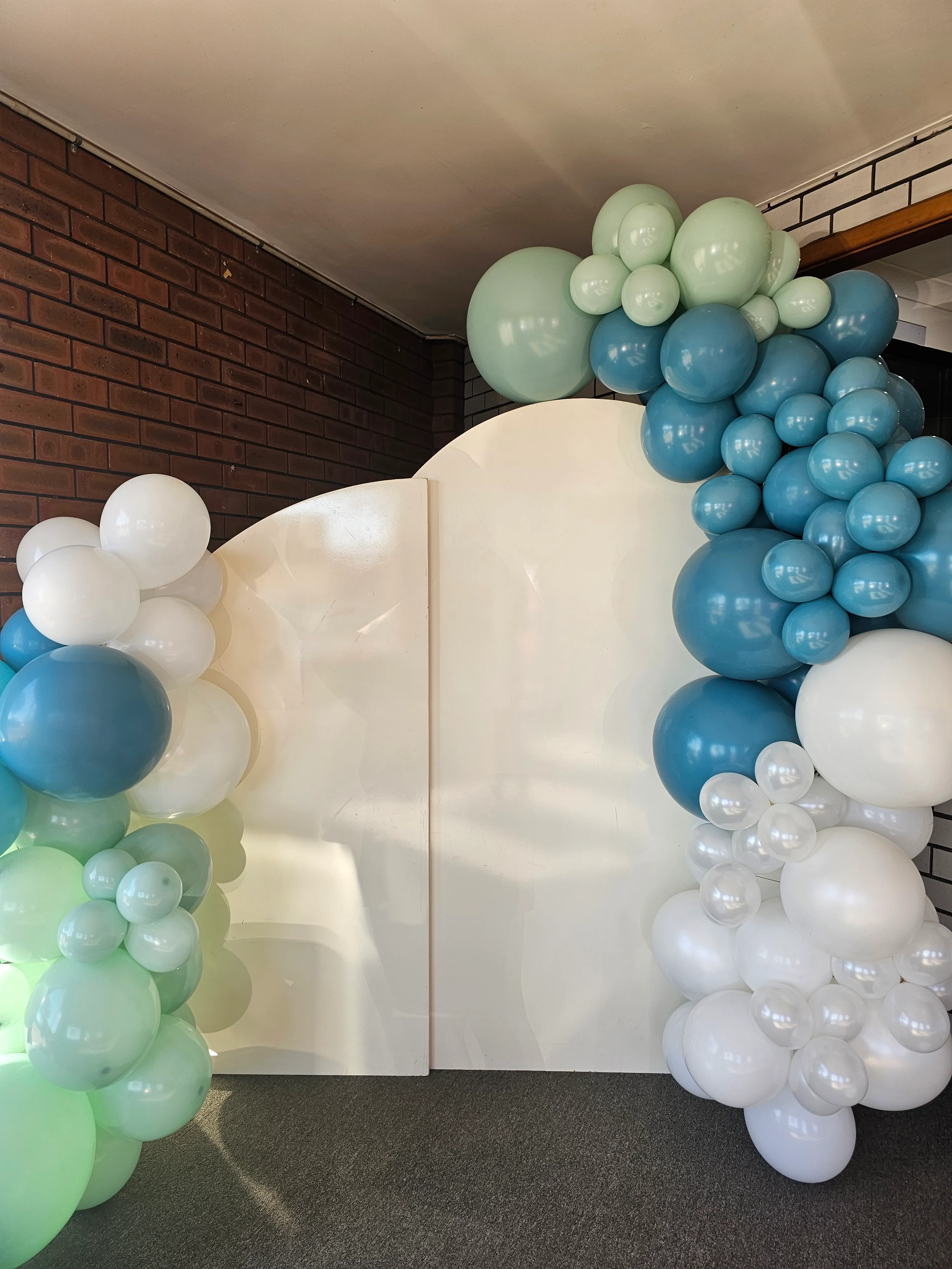 Acrylic Arch Backdrop Hire