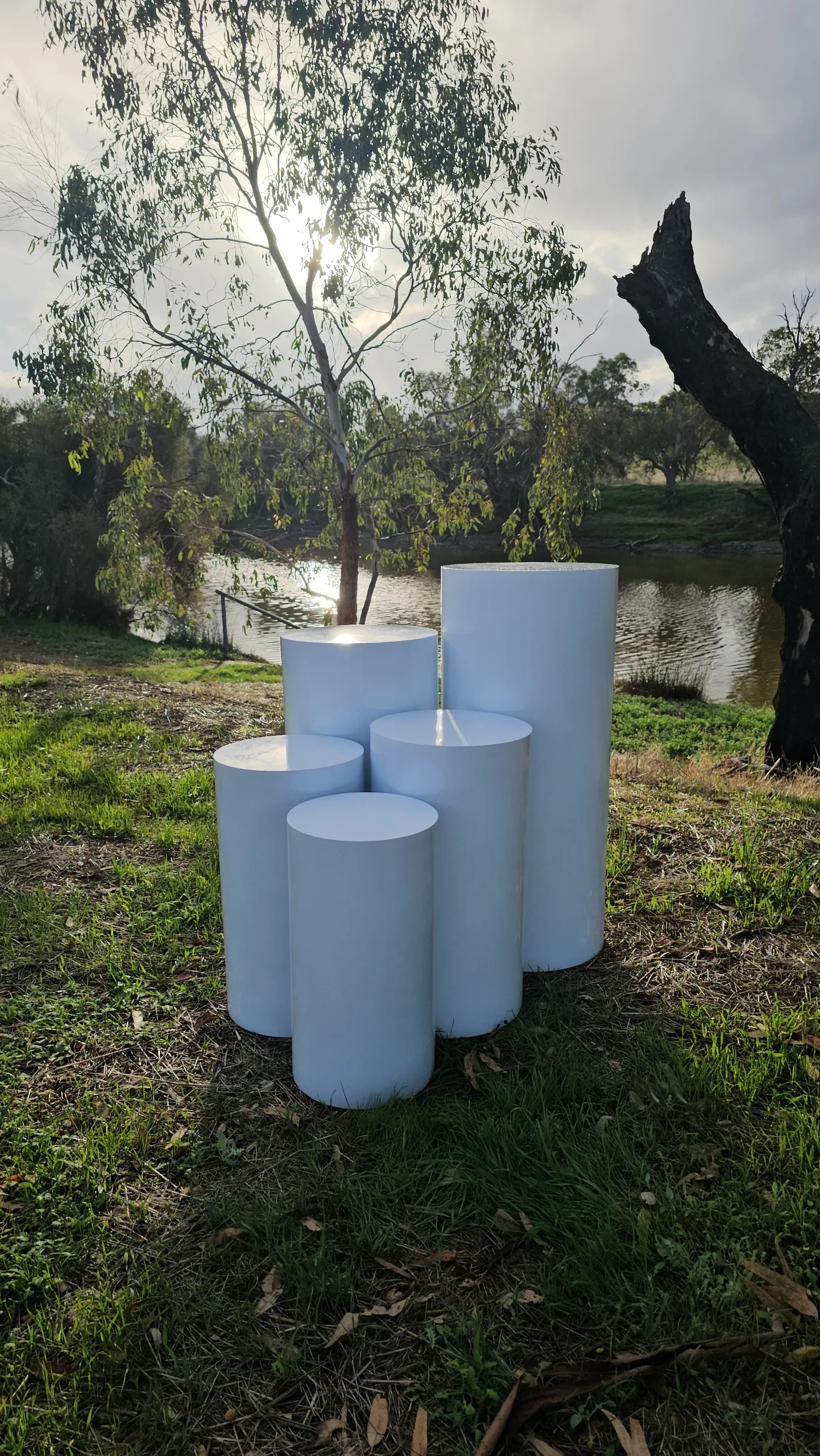 White Cake Stand/Plinth Hire