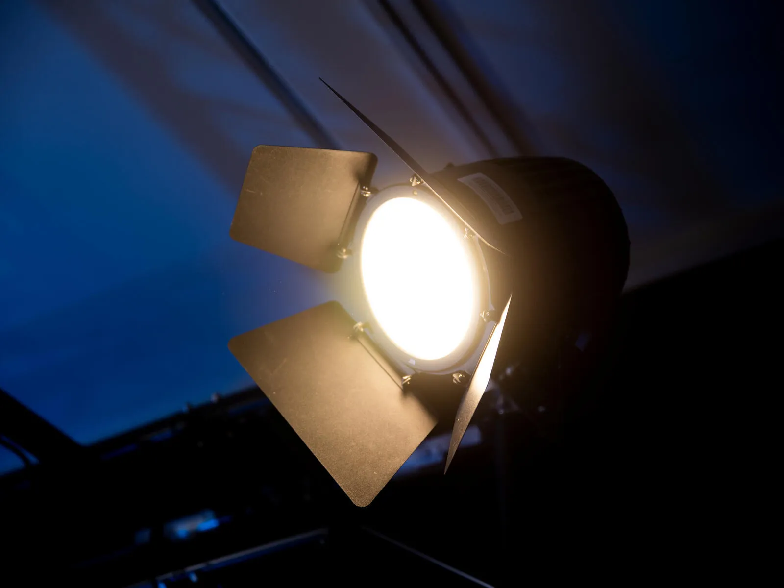 LED Theatre COB 200 WW