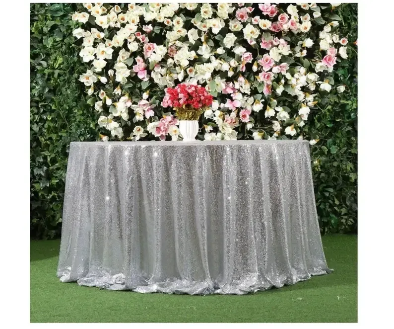 Underlay Silver sequin round table
