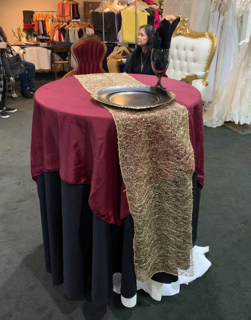 runner gold woven