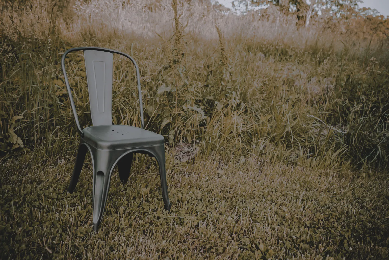 The Cash: Metal Farmhouse Chair