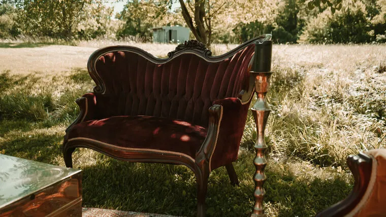 The Olive : Red Velvet Settee