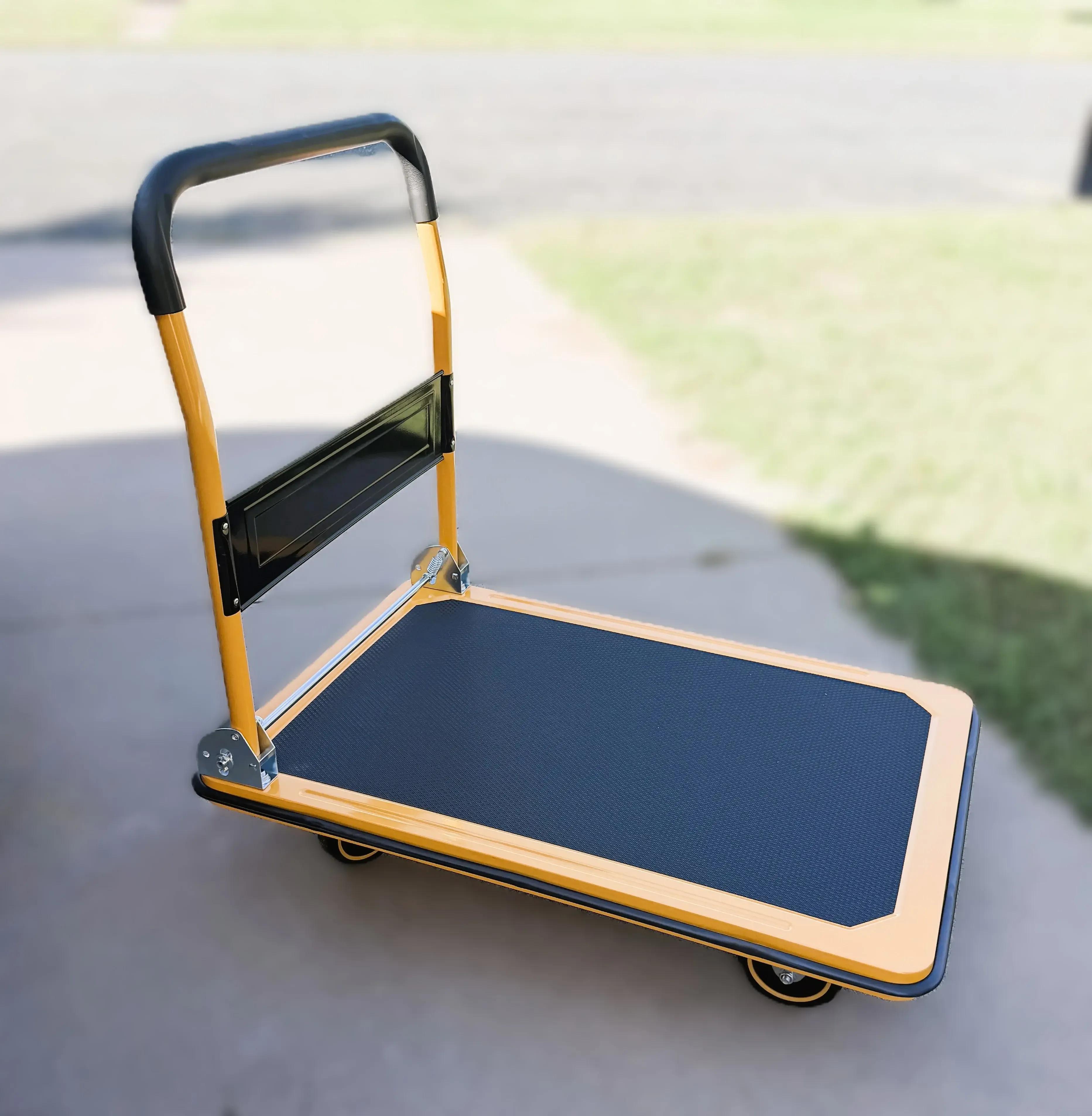Heavy-Duty Flatbed Cart