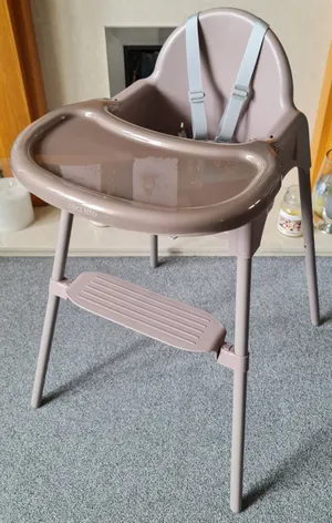 Red Kite 2 in 1 Highchair & Lowchair