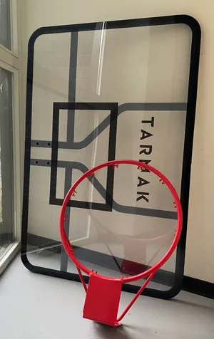 Basketball hoop