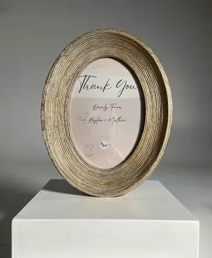 Elegant Round Frame (4x6)