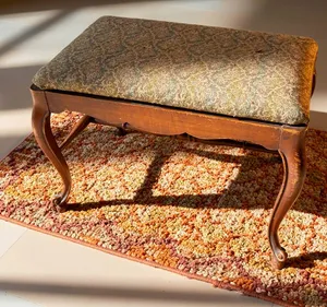 Vintage Stool (18 in)